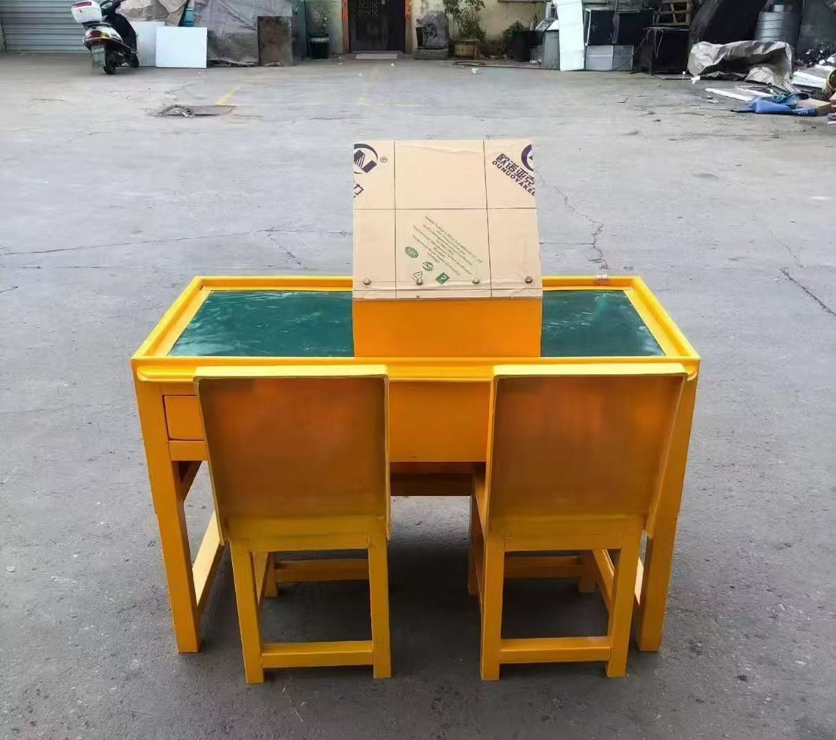 浦口防静电导通桌井下煤矿火工品发放桌：危险品流转的安全守护者